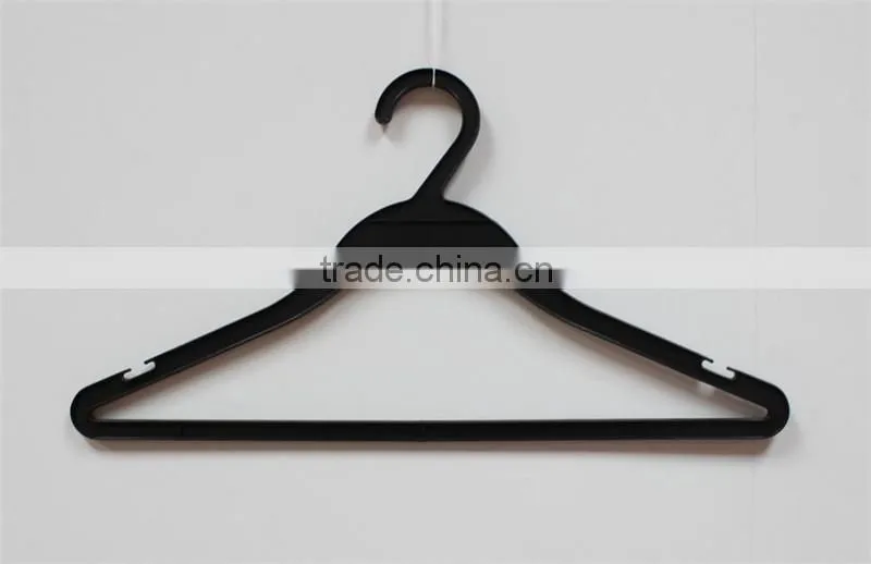 Plastic disposable clothes hanger wholesale