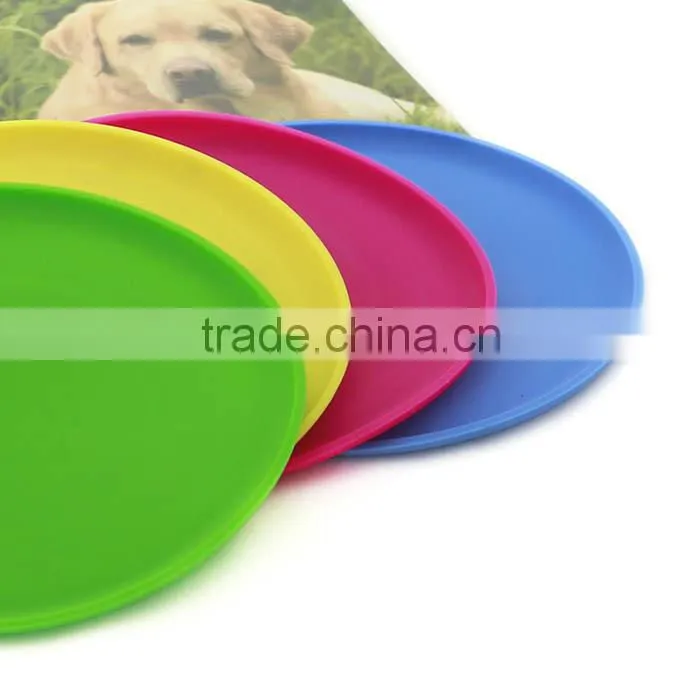 2015 funny outdoor playing dog silicone Flying Disc