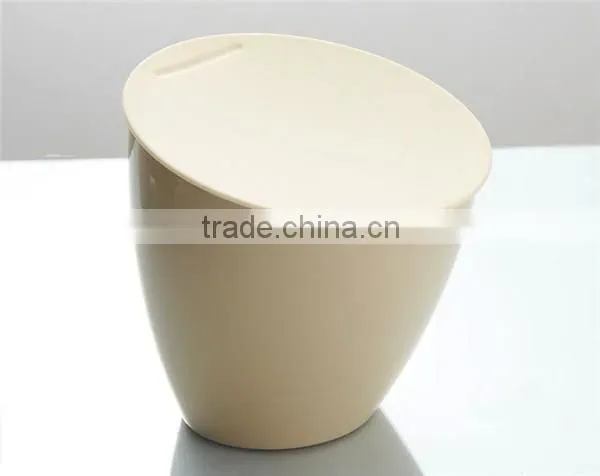 PP Bin Small Plastic Colored Trash Can