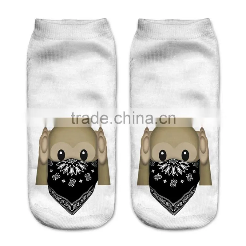 2016 Wholesale custom 3d cartoon tube emoji sock