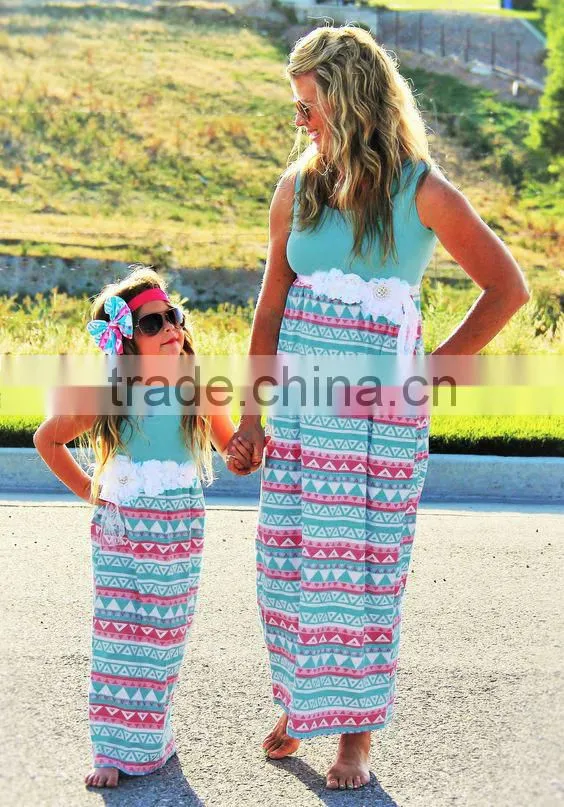 2017 On sale summer fashion outfits mother and daughters dresses matching family clothing sets