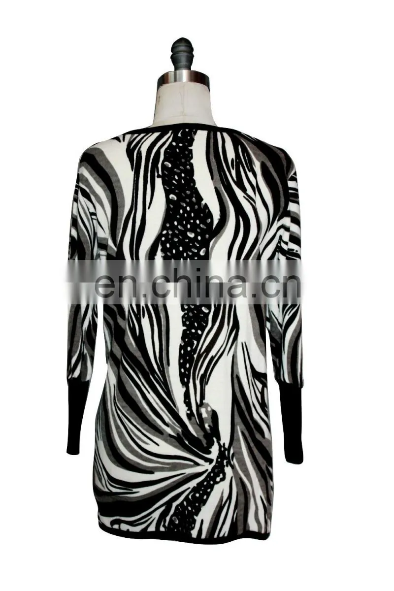 Abstract Paisley Worsted Round Neckine Tunic For Old Women