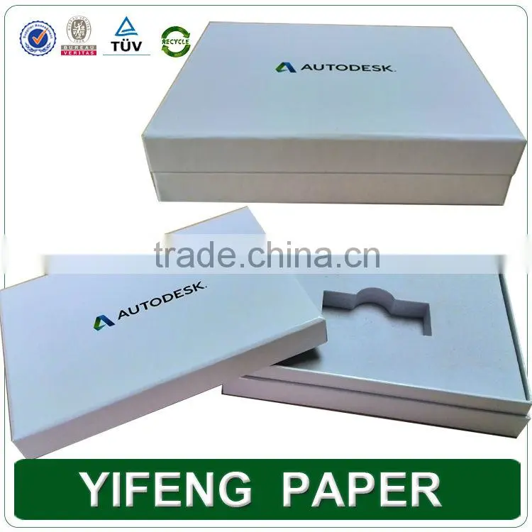 China manufacturer with lid hot stamping logo white luxury clothes storage box