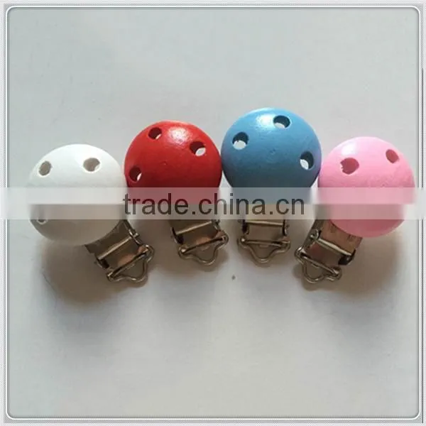 Wholesale wooden plastic baby pacifier holder clips