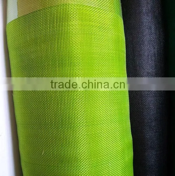 Galvanized enamelled window screen in roll