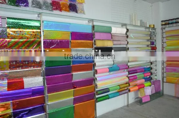 Different Patterns Of High Gloss OPP Holographic Gift Wrapping Film