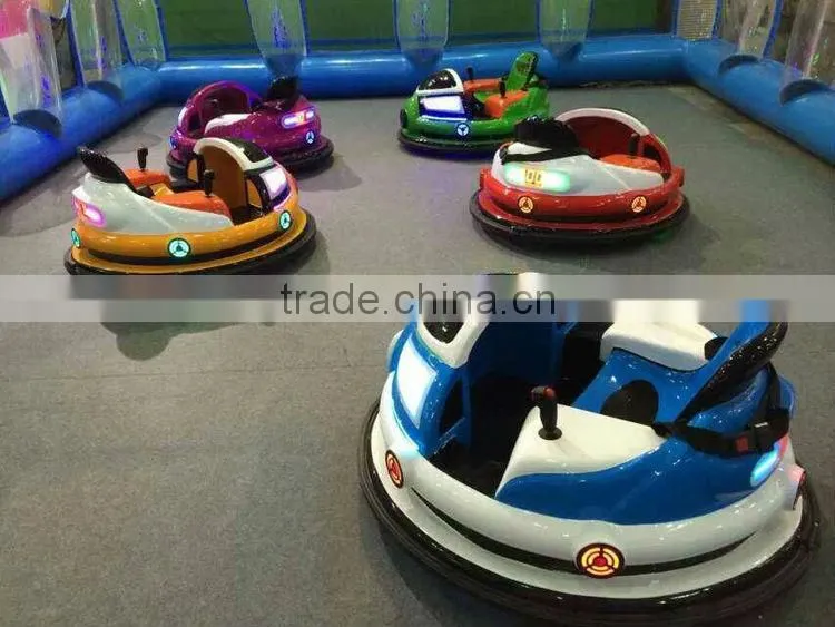 UFO Rechargeable bumper car with laser shooting interactive games machine for parks ride