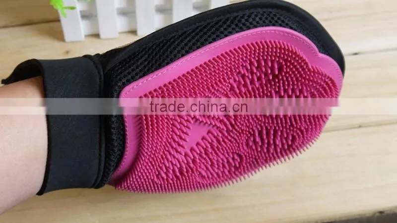 pet washing gloves