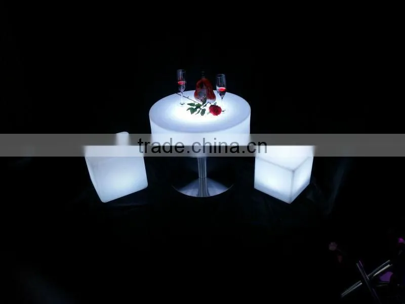 plastic Illuminated furniture multicolor change led round bar table