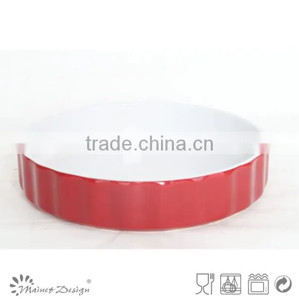 red and white 26cm/10inch round embossed bakeware