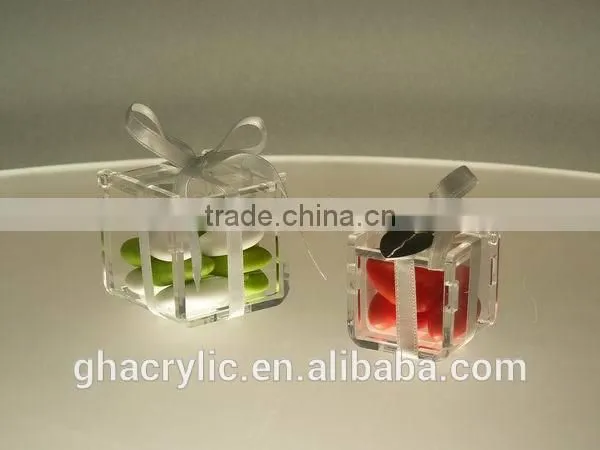 Customized acrylic box in clear color present acrylic box with lock, acrylic box with lid