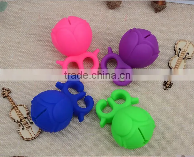 Custom acrylic rubber silicone wearable nail polish bottle holder