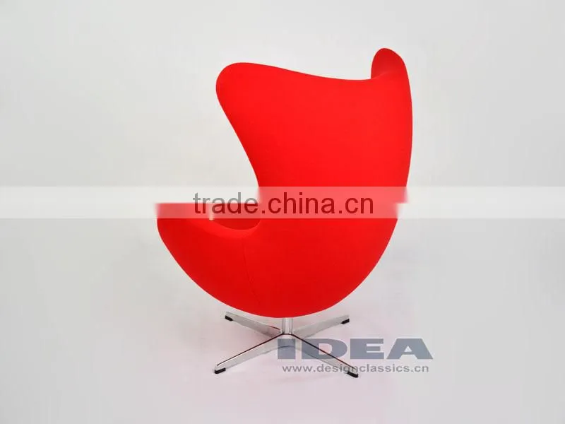 Replica Arne Jacobsen Egg chair - Red Wool Fabric - polished aluminum base