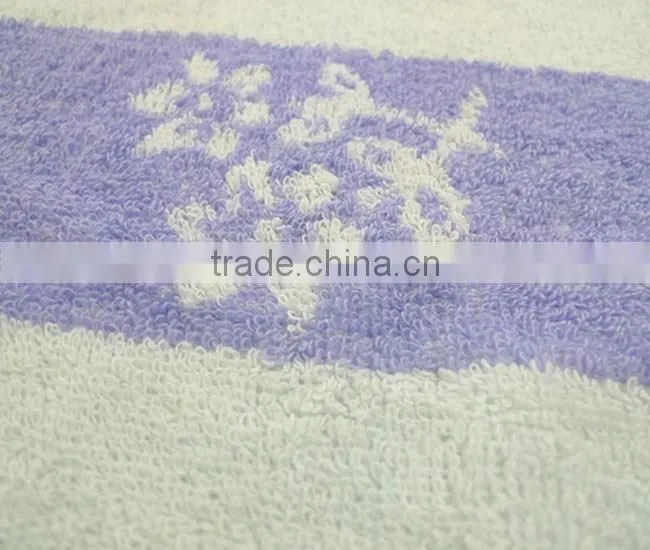 Fresh Leaf Pattern Cotton Jacquard Hand Towel
