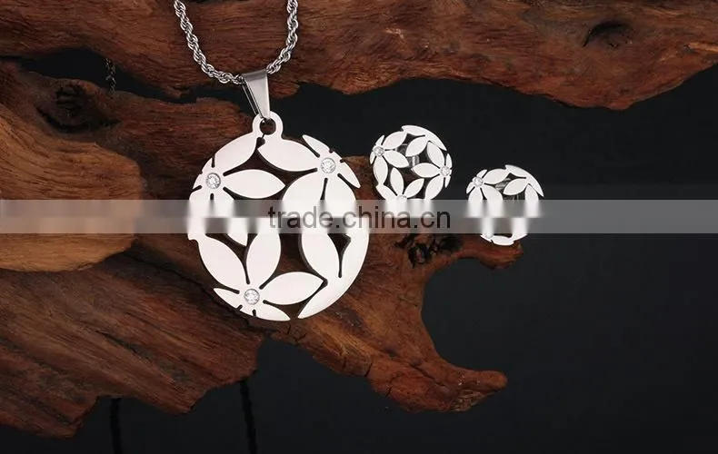 fashion cheap 24 carat gold plated earrings pendant jewelry set made in china