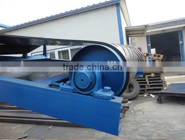 Material transfer belt conveyor system