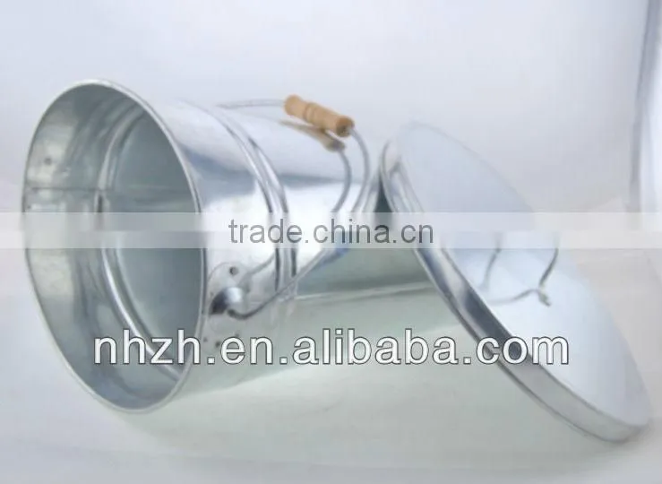 outdoor oval galvanized iron barrels with lid