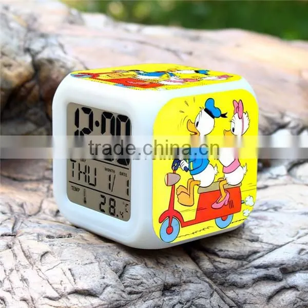 (Promotion gift) Mickey & Minnie Mouse design alarm clock, Digital alarm clock cheap price, Cartoon design desk clocks