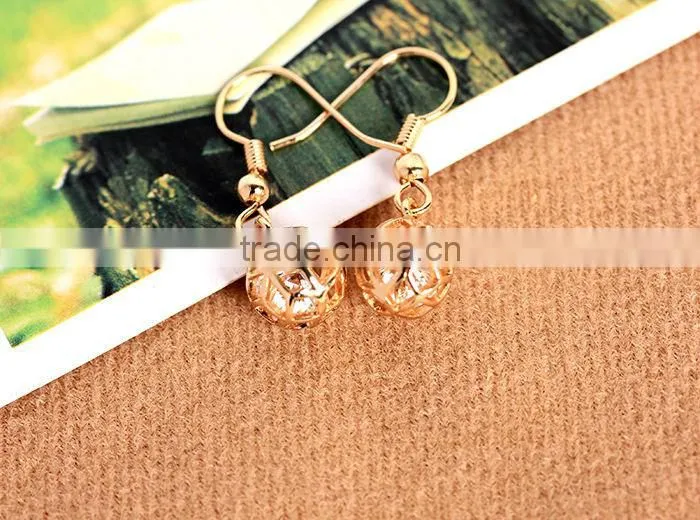Fashion crystal hoop earrings clear white rhinestone earrings bridal earrings