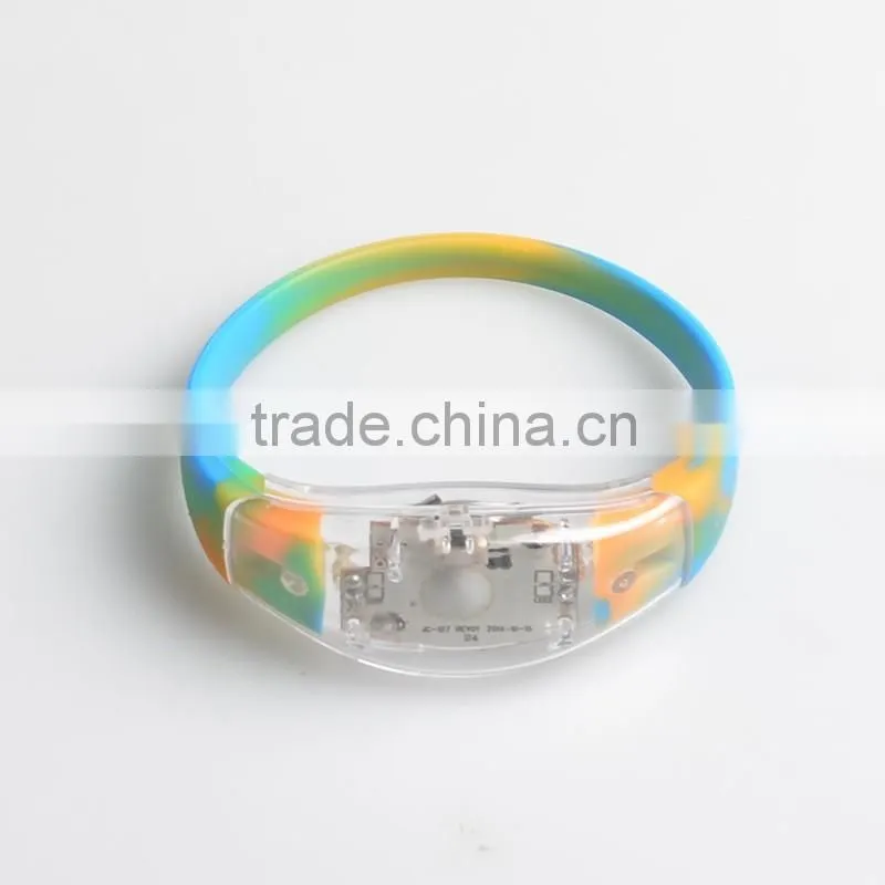2016 Light-Up Flashing Bracelets led bracelet led silicone bracelet