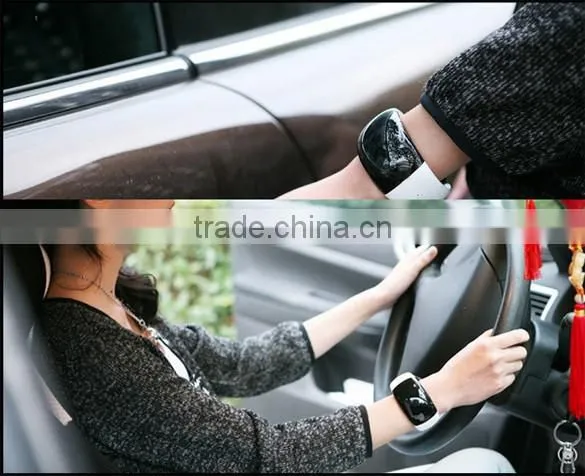 TOP SALE Latest Fashion Design 12 Language Anti-theft function smart bluetooth bracelet