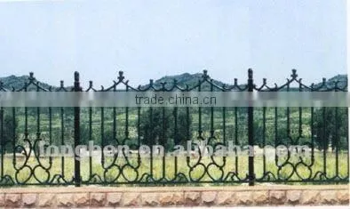 2015 Top-selling hand forged iron fence