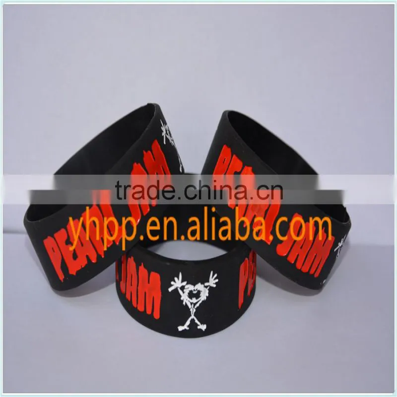 Custom Pearl Jam Silicone Debossed Wristband Bracelet For Music Fans