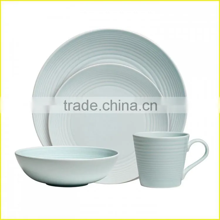 Wholesale 4pcs Custom Western Porcelain Dinnerware Set,Cheap Dinner Set