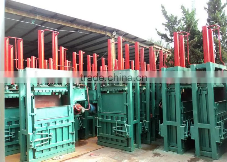 Hot Sale Sawdust Cloth Hydraulic Press Hay Baler