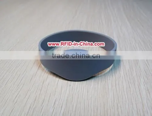 Wholesale 13.56MHz Festival Silicone RFID Bracelet for Events