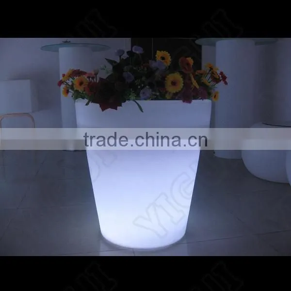 Popular Bar Nightclub Party Glow LED Cocktail Table for club