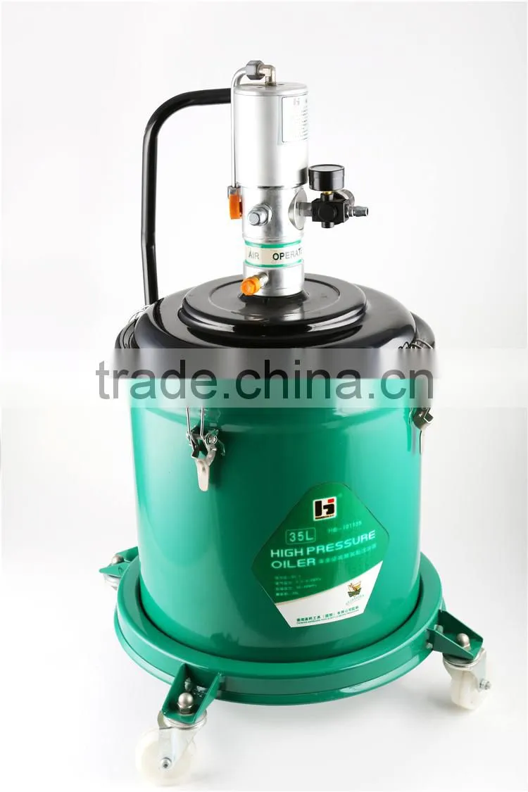 Pneumatic high-pressure lubricator