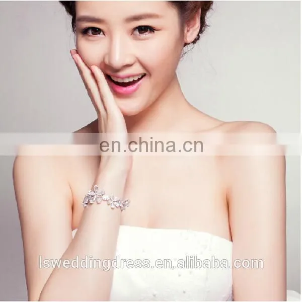 WS0004 wedding party bridal silver hand chain fashion design