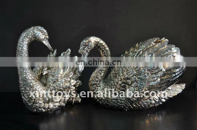 2011 crystal or metal craft suitable for home or office decor