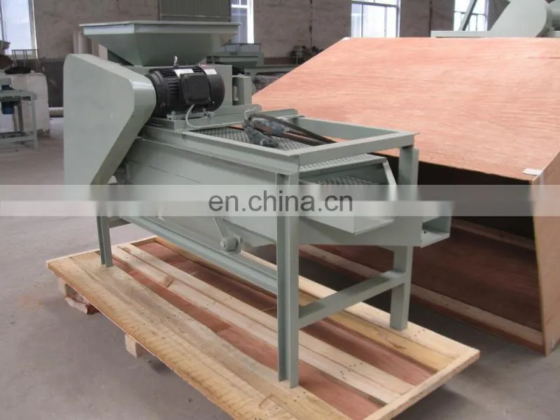 Professional hazelnut shelling machine/almond shelling peeling cracker cracking machine