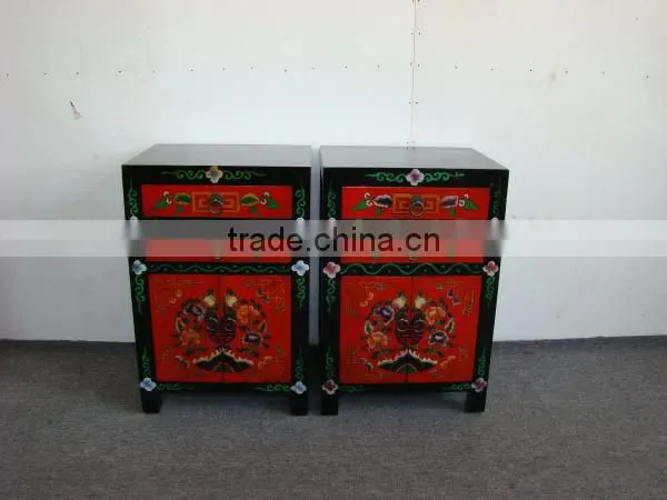 Antique Chinese bedside furniture