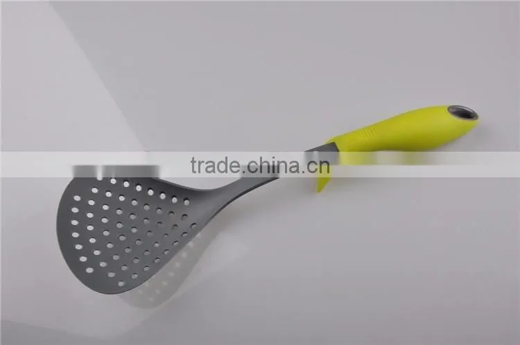 Household kitchen utensils