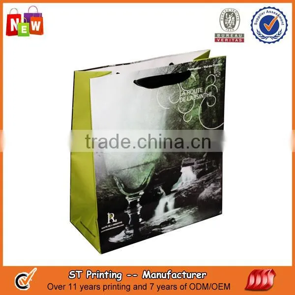 Beautiful paper bags for boutiques