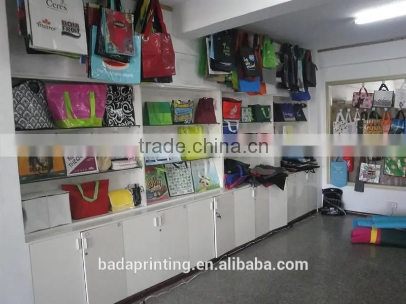 lovely Latest Cheap Wholesale Fashion Ladies Purse, New Design Lady Wallet . oxford cloth zipper gift purse .