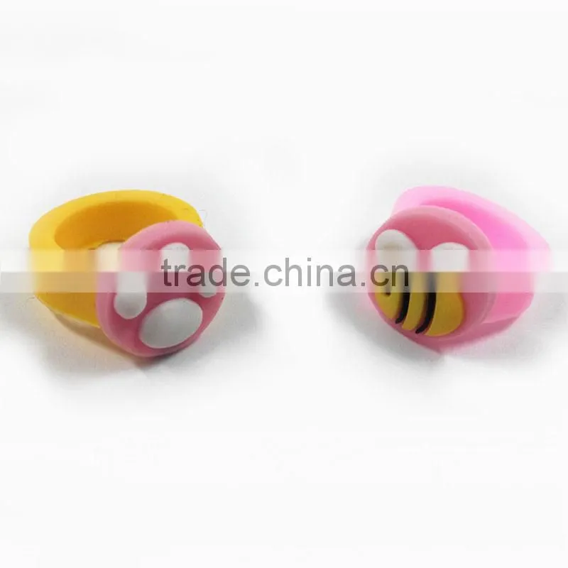 Kids holiday rubber cheap made custom made plastic ring