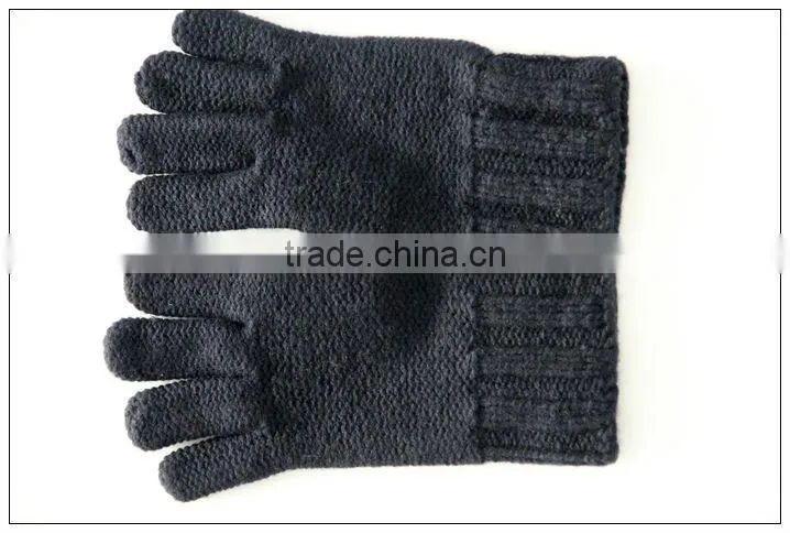 100 % WOOL GLOVES