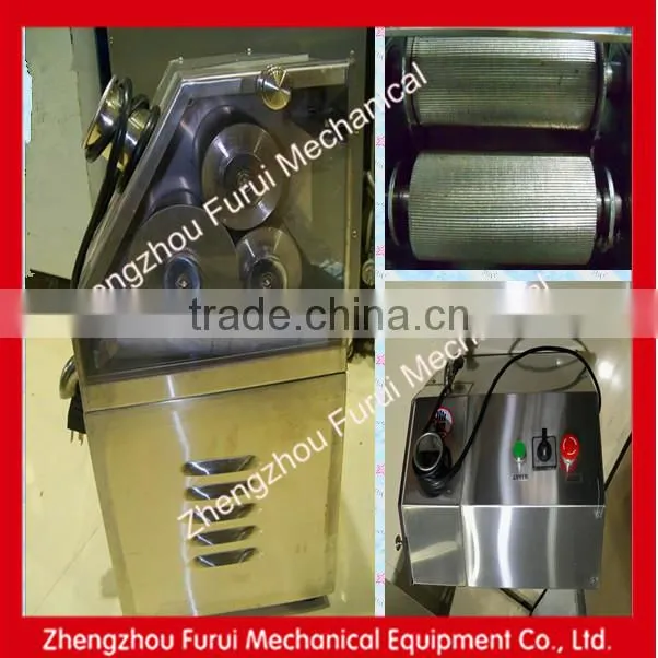 Luxury style excellent quality sugarcane juicer,sugarcane juice squeezing machine