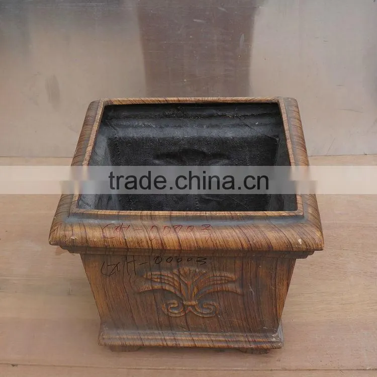 Fiberglass planter