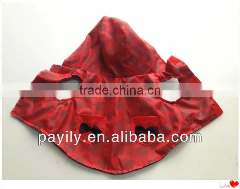 Factory R & D cute female dog rain clothes lovable dogs dog clothes christmas dog clothes