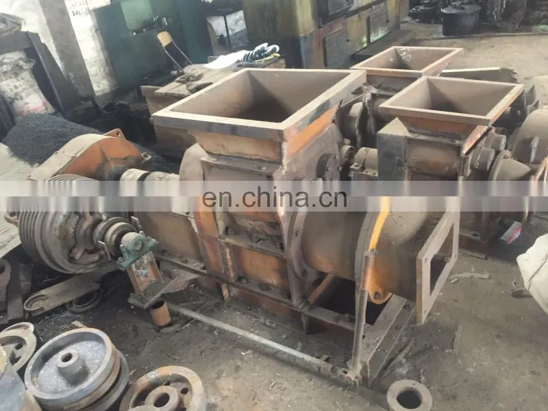 Vacuum brick machine Clay red brick machine Clay large, medium and small extruded red brick machine equipment