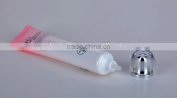 Extruded Plastic Tubes for Sunblock Packaging