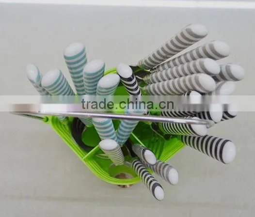 Cutlery with yellow handle and high quality made by Junzhan Factory directly