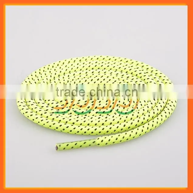Hiking shoes shoelaces with lots of models