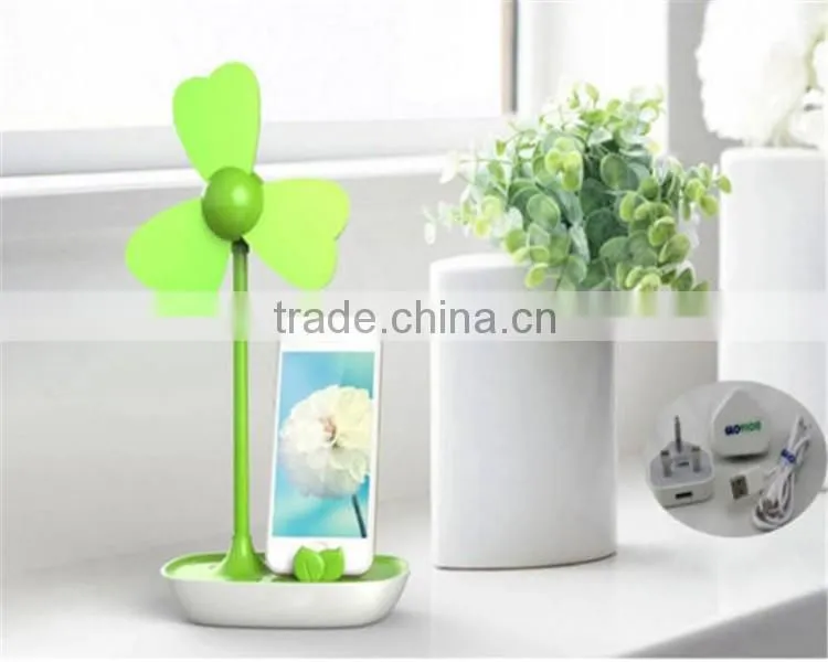 Four-Leaf Clover Soft Blade USB Mini Desktop Fan with Phone Holder+AC Adapter