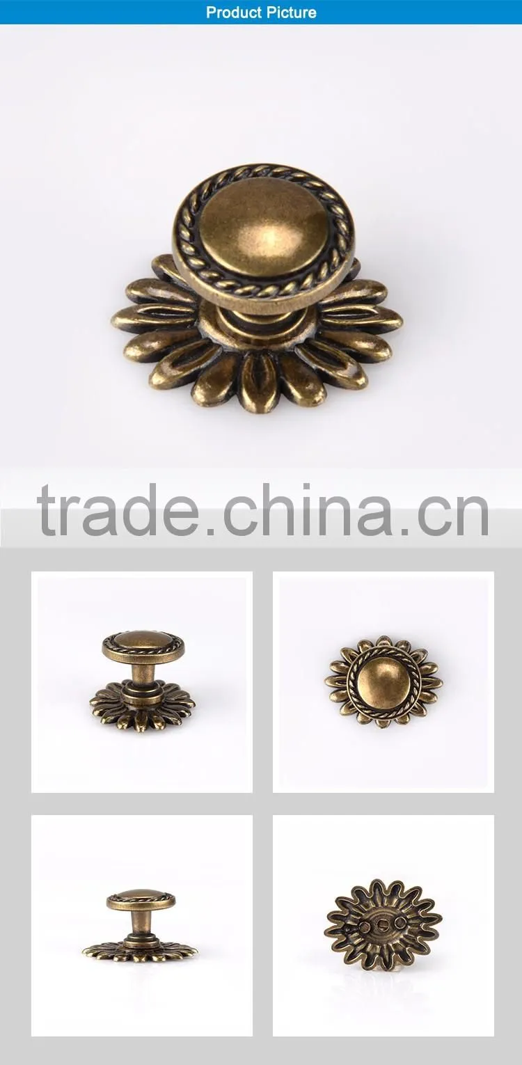 Hot selling vintage antique brass cupboard knobs and pulls